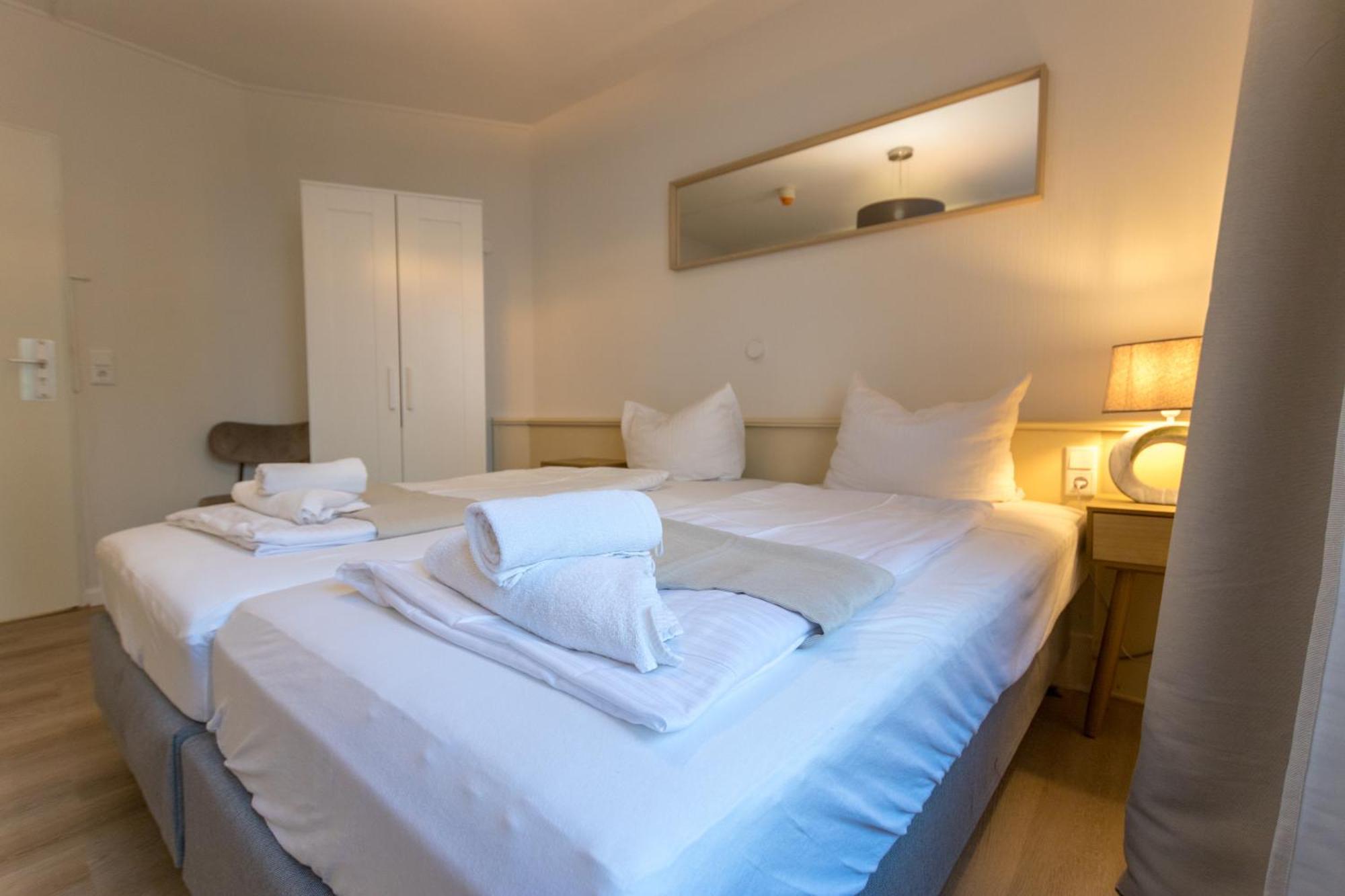 Hotel Doerenkamp Self-Check-In Dusseldorf Bagian luar foto