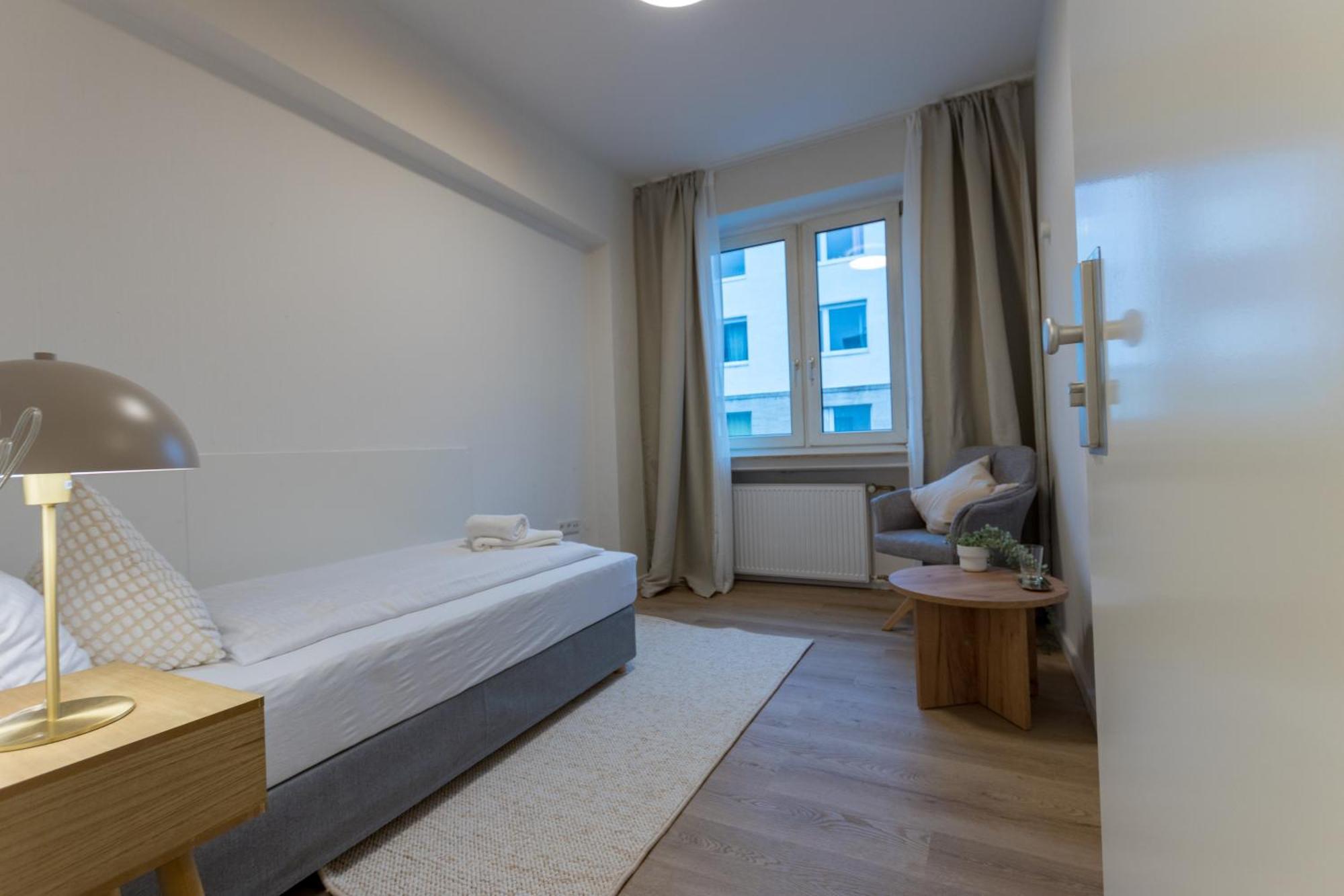 Hotel Doerenkamp Self-Check-In Dusseldorf Bagian luar foto