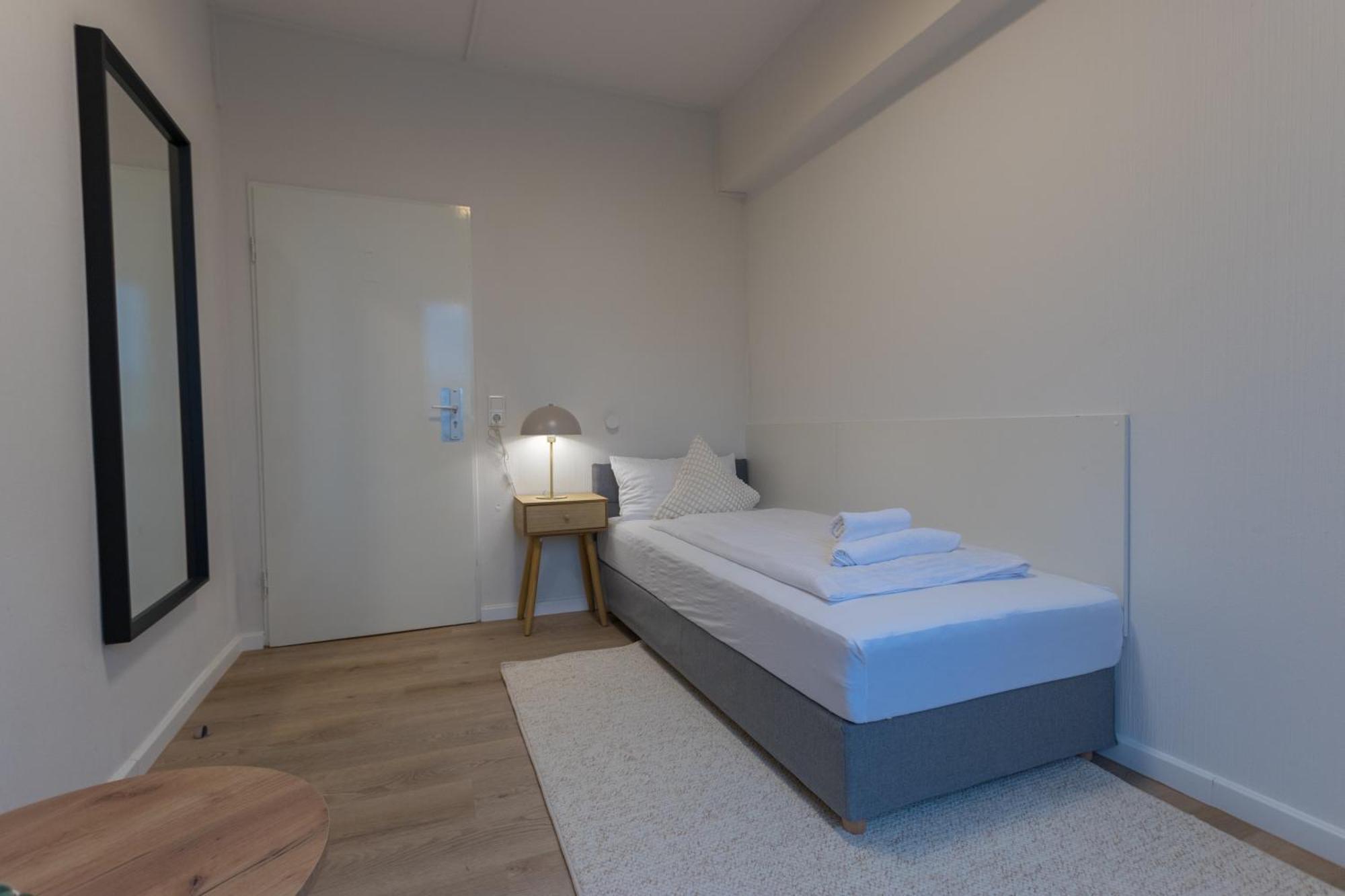 Hotel Doerenkamp Self-Check-In Dusseldorf Bagian luar foto