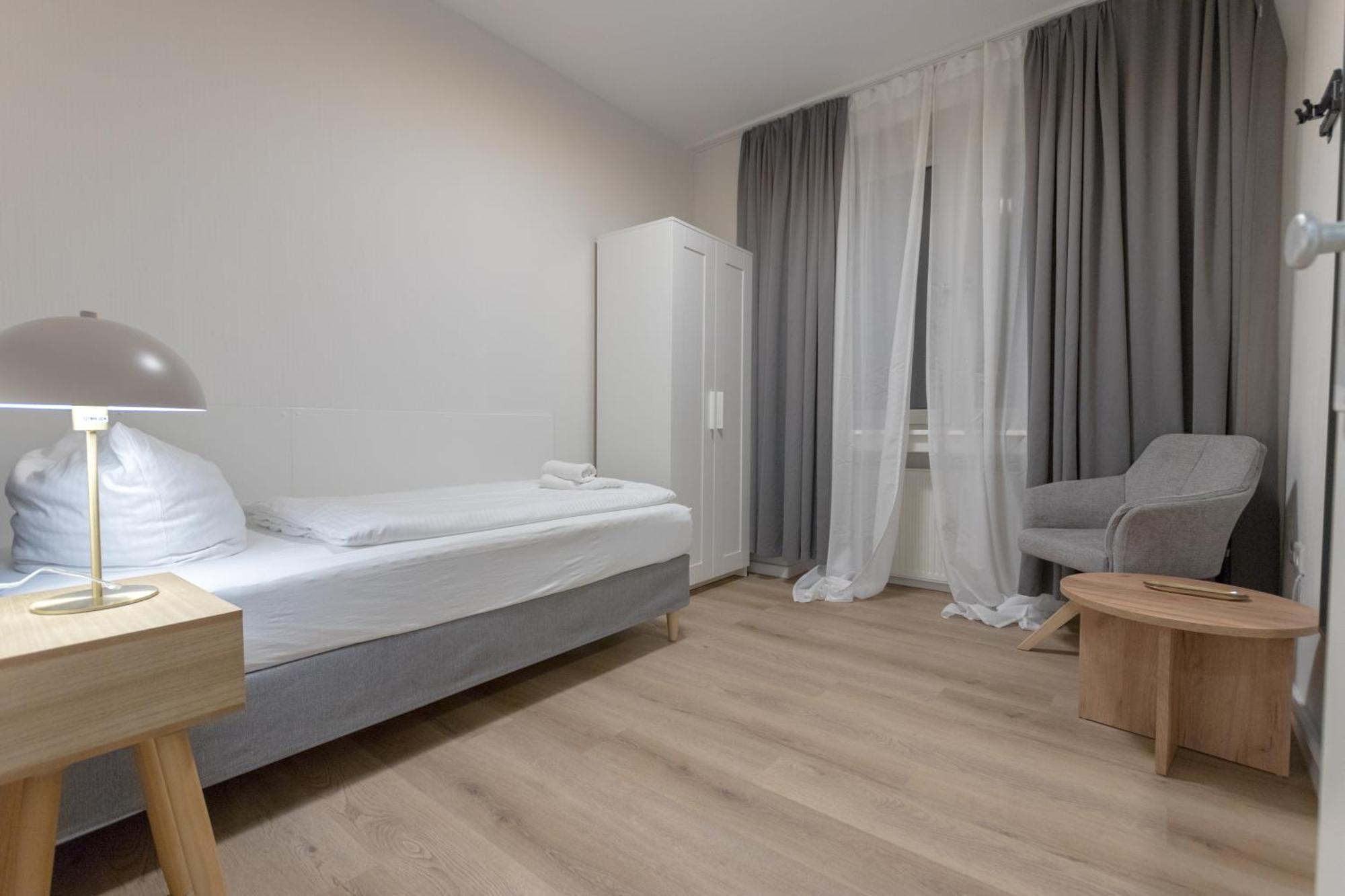 Hotel Doerenkamp Self-Check-In Dusseldorf Bagian luar foto